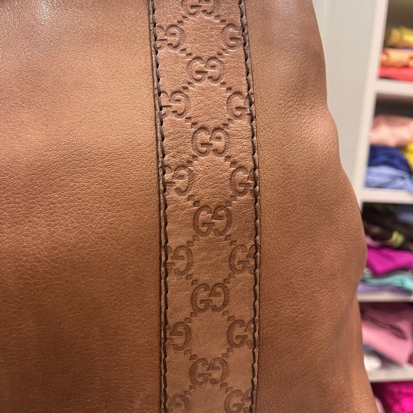 Authentic Gucci tote - Picture 2 of 8